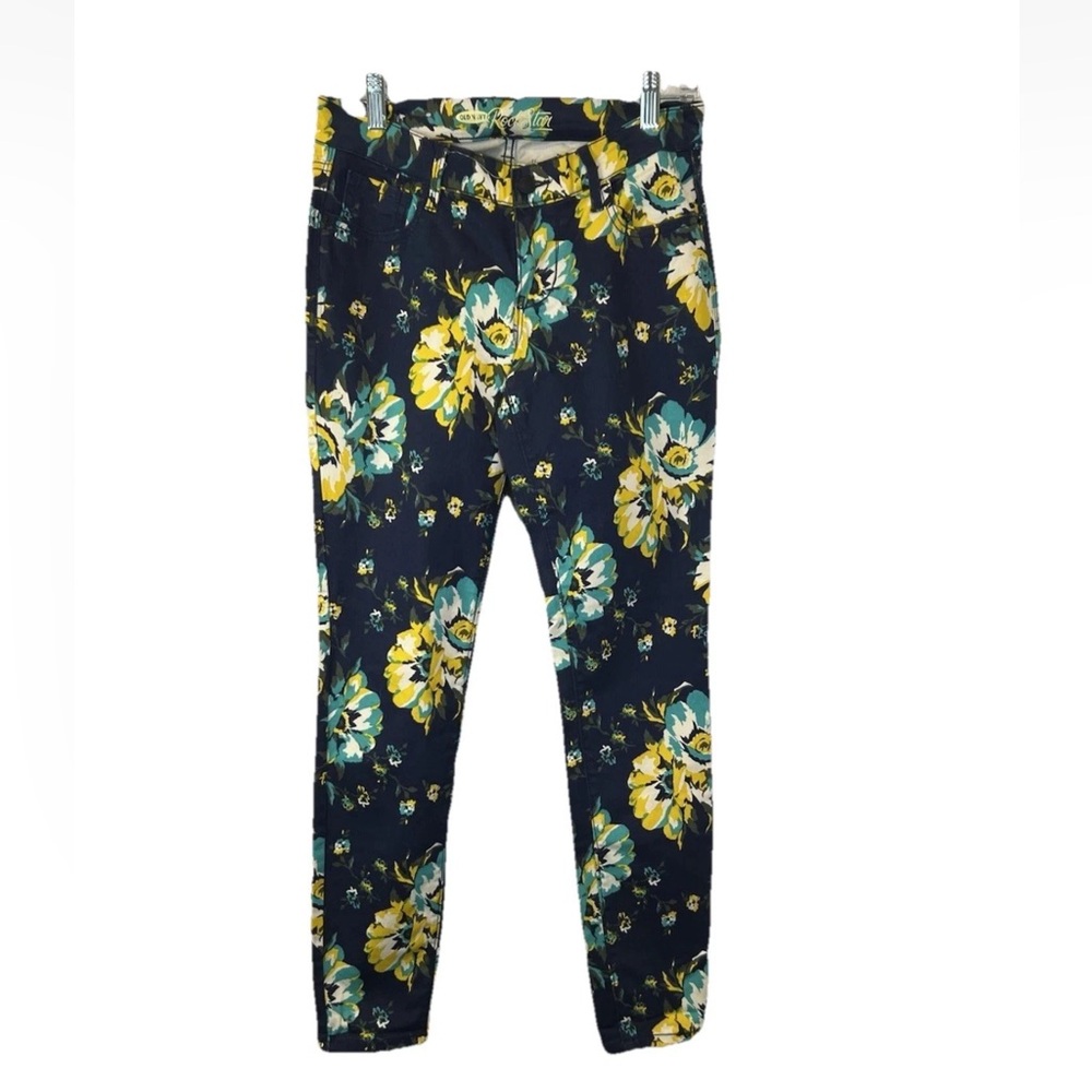 Old navy size 6 rockstar‎ jeans
